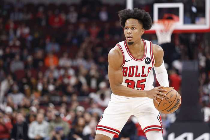 表现不俗！奥科罗12中7拿到20分1板3助1断 第三节11分