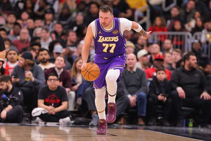 东契奇：真不敢相信被交易已经过去一年了 我很满意现在的状态