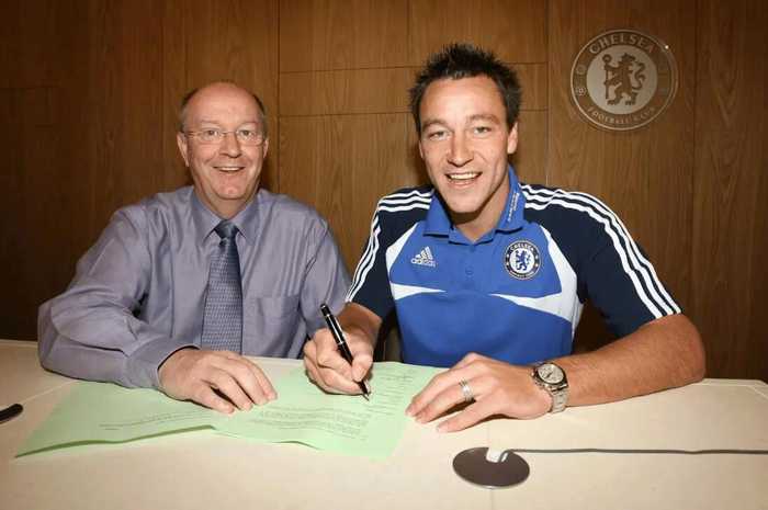 切尔西元老巴纳德将退休，阿布时代最后纽带断裂