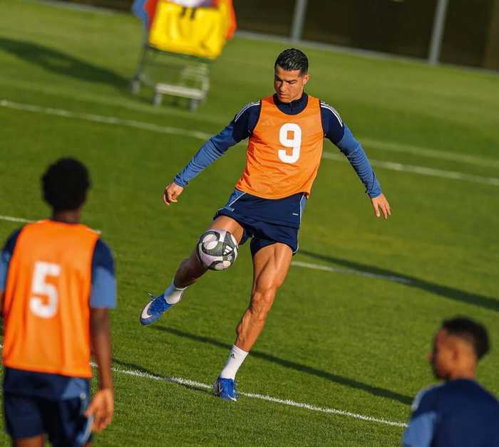 罗马诺：C罗不满PIF高层但已回归利雅得胜利