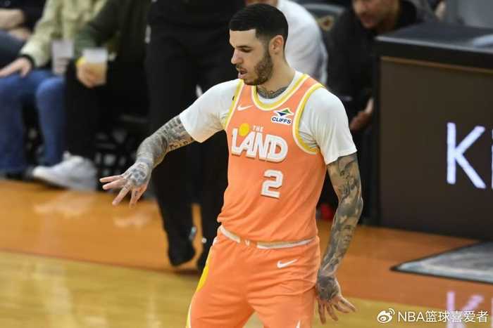 湖人完成最后一签！不要球哥、托马斯，佩林卡完成了3年前的心愿